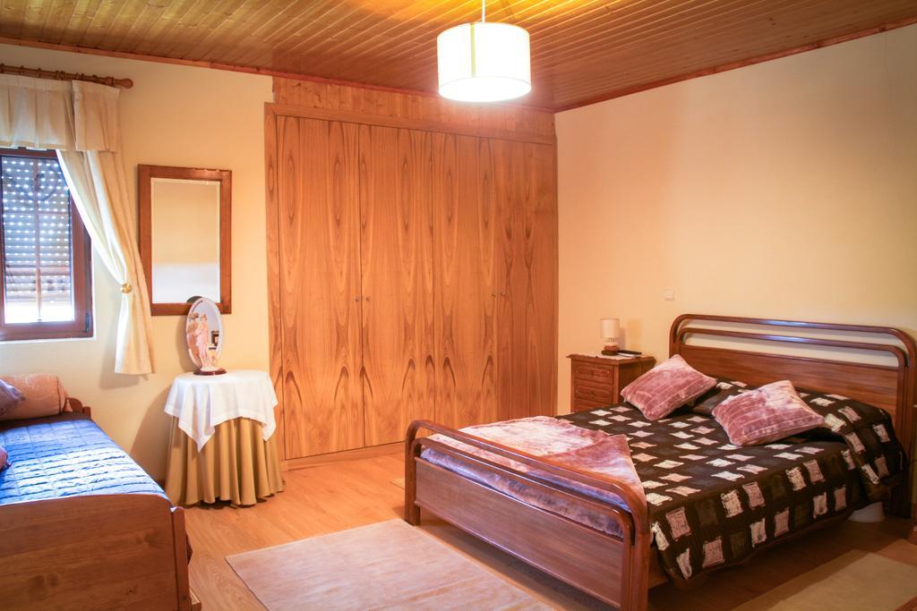 Вілла Casarao Dos Reis Caravela Номер фото